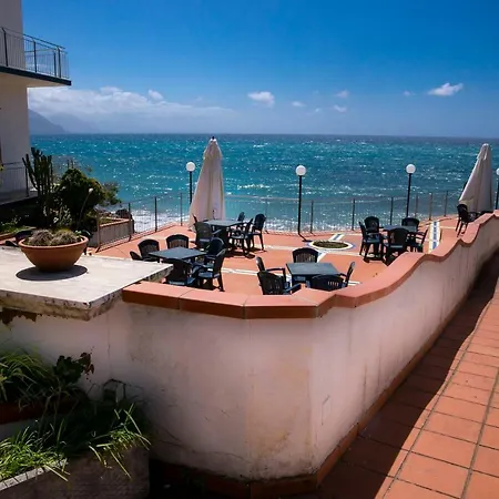 Hotel La Perla